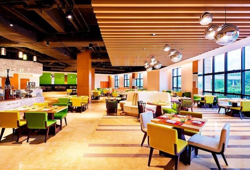 Hotel Aloft Dynamic Town