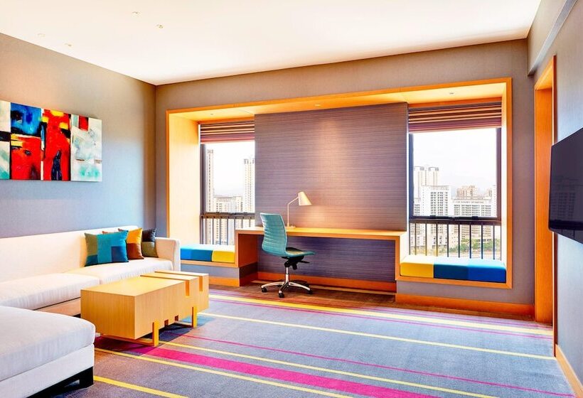 Hotel Aloft Dynamic Town