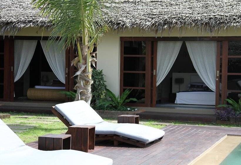 בית מלון כפרי Chuiba Bay Lodge