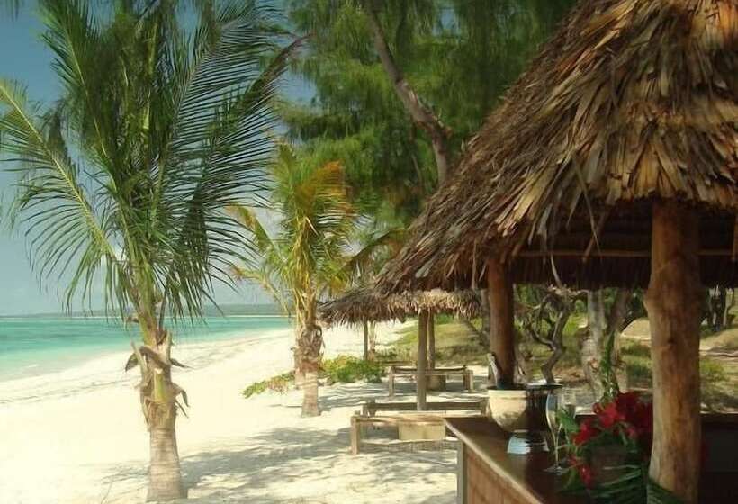 בית מלון כפרי Chuiba Bay Lodge