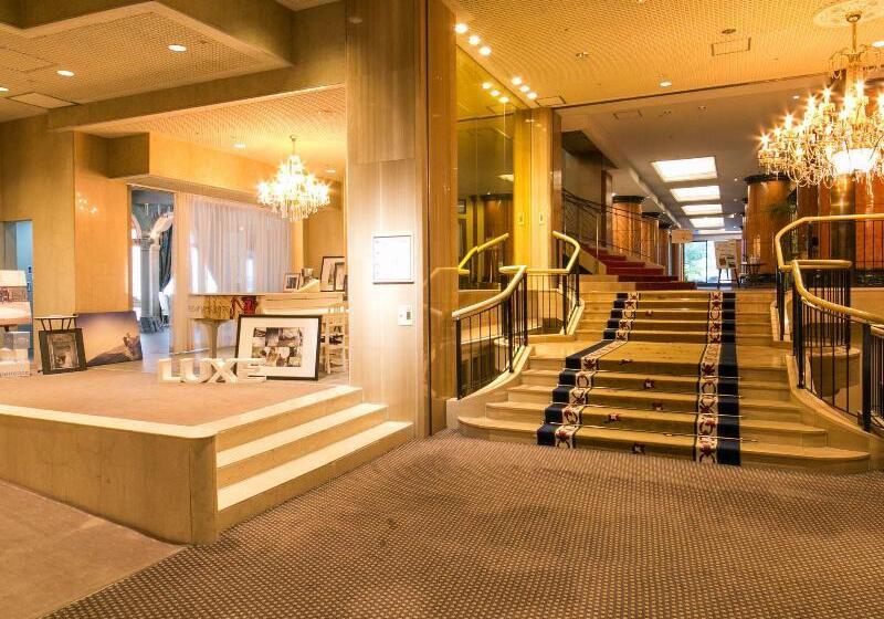 Hotelli Crystal Palace