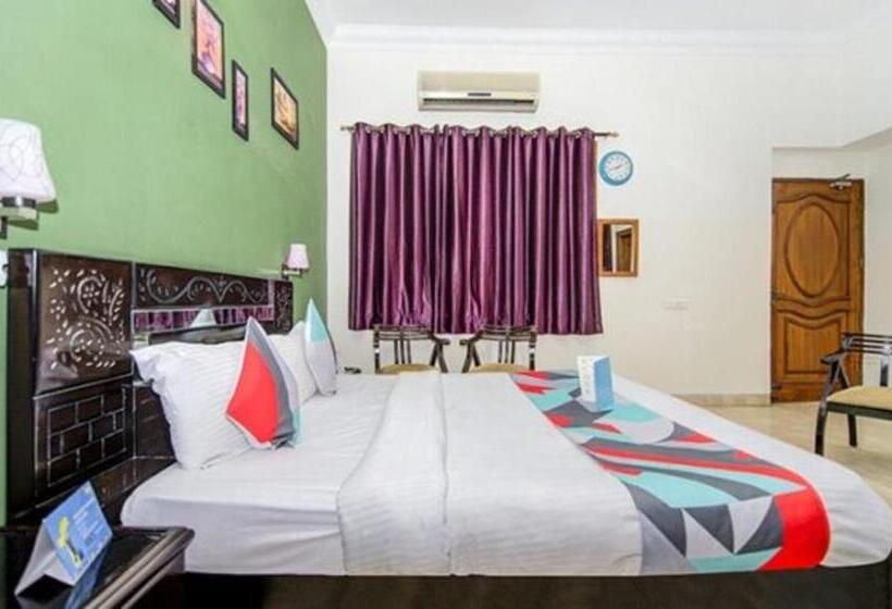 Hotel Fabexpress Ashray