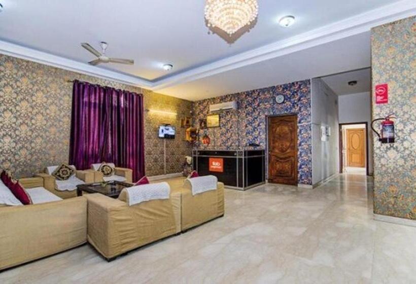 Hotel Fabexpress Ashray