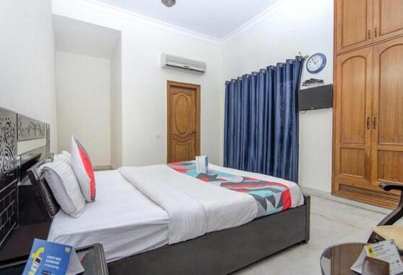 Hotel Fabexpress Ashray