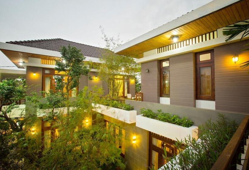 هتل Hanging Garden Hoi An