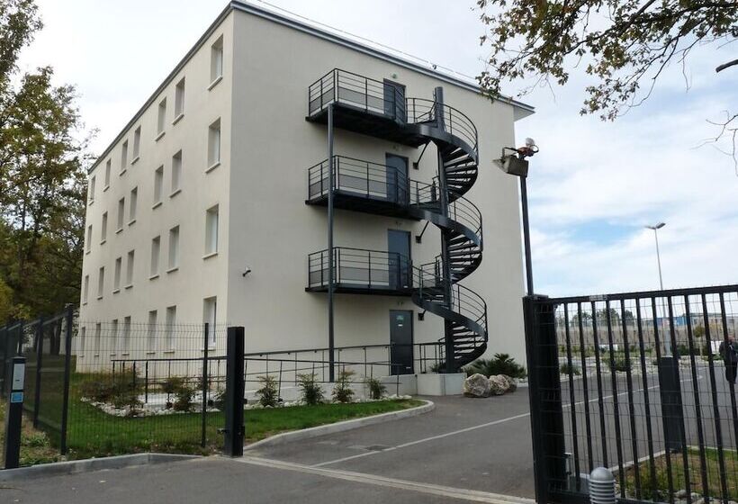 ホテル Ibis Montauban