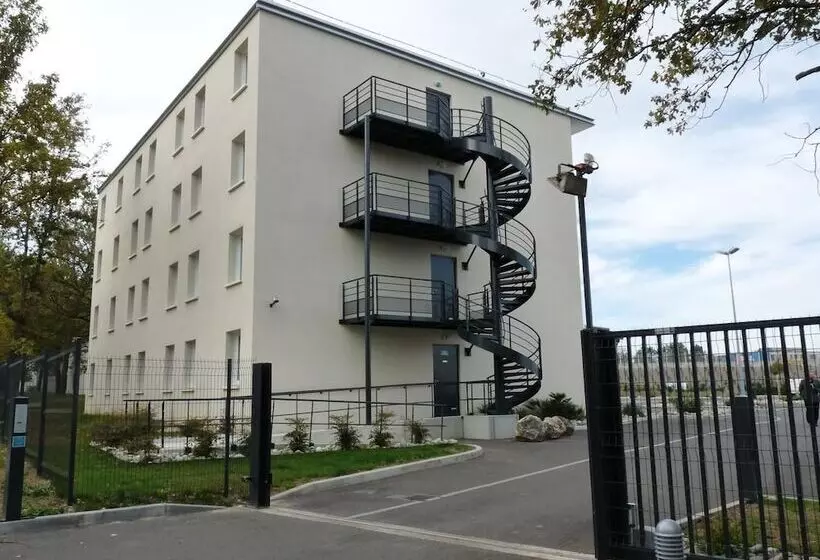 ホテル Ibis Montauban