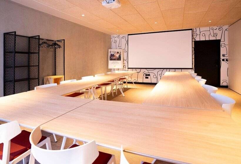 ホテル Ibis Montauban