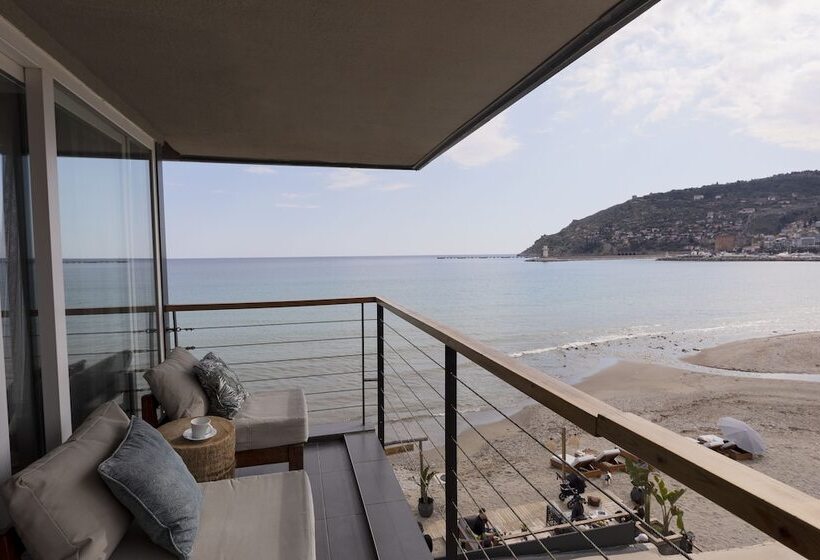 En Vie Beach Boutique Hotel Adults Only