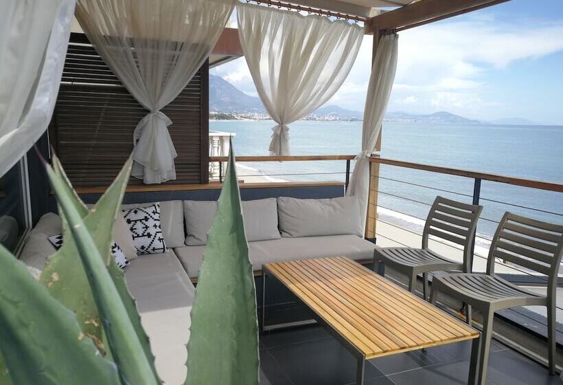 En Vie Beach Boutique Hotel Adults Only