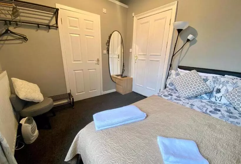 ペンション 16 Pilrig Guest House