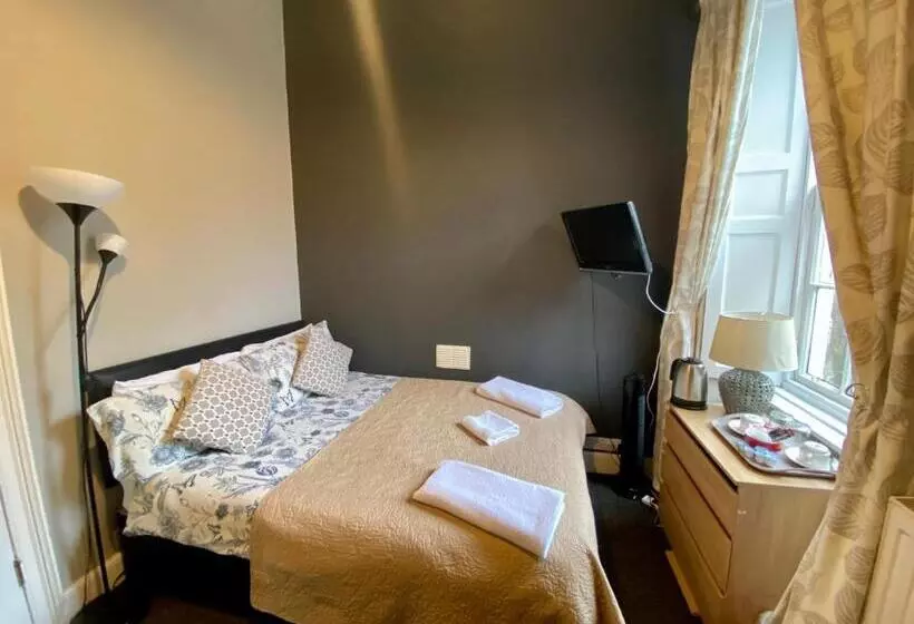 ペンション 16 Pilrig Guest House
