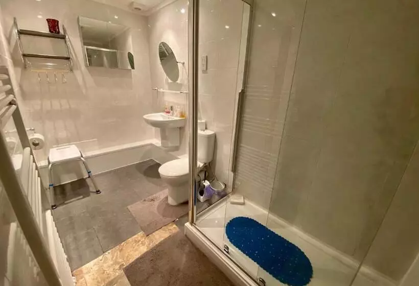 ペンション 16 Pilrig Guest House