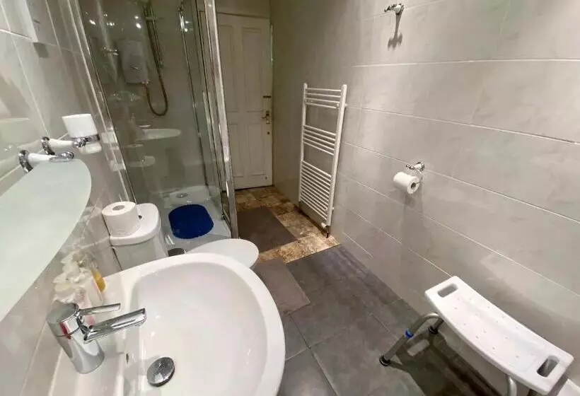 ペンション 16 Pilrig Guest House
