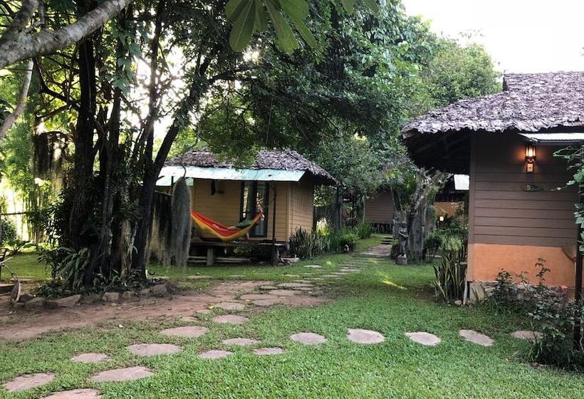 פנסיון Ban Nam Hoo