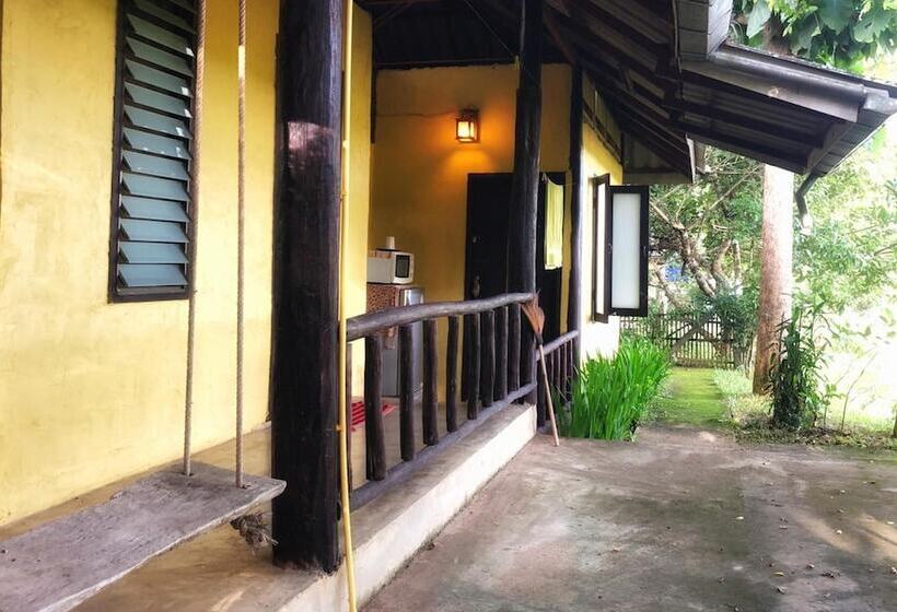 פנסיון Ban Nam Hoo