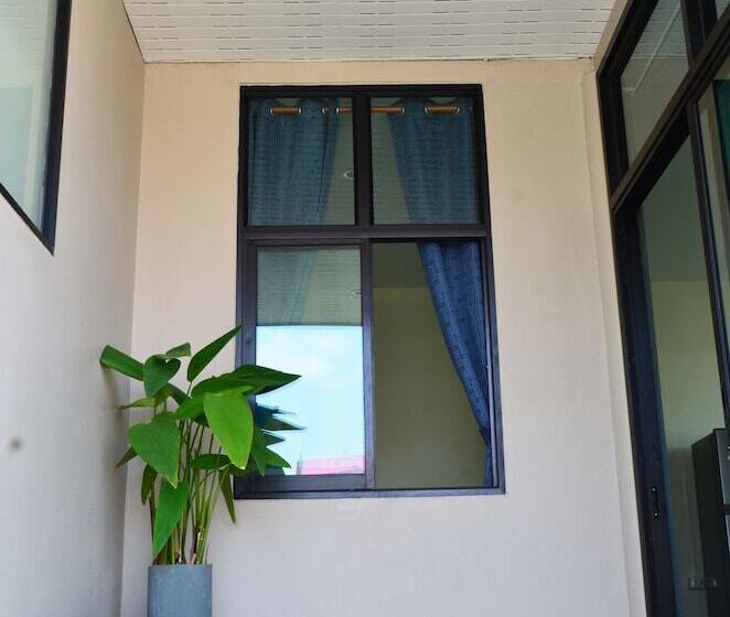 펜션 Lanta Complex