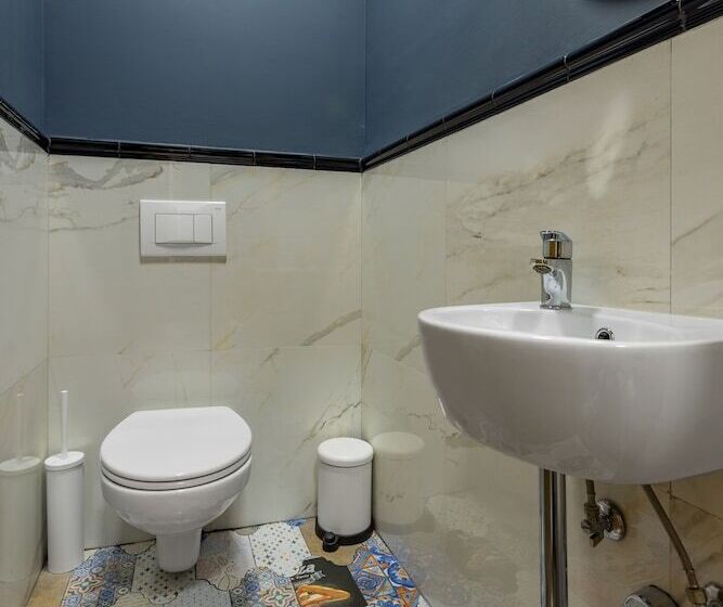 پانسیون One Luxury Suites