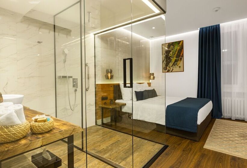 پانسیون One Luxury Suites