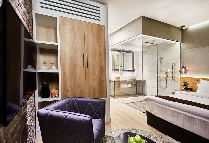 پانسیون One Luxury Suites