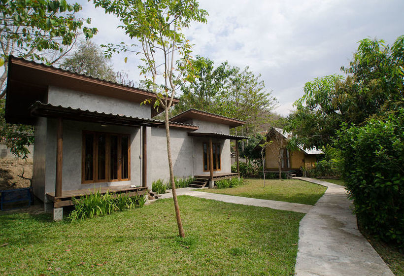 Majatalo Prilpai Guesthouse