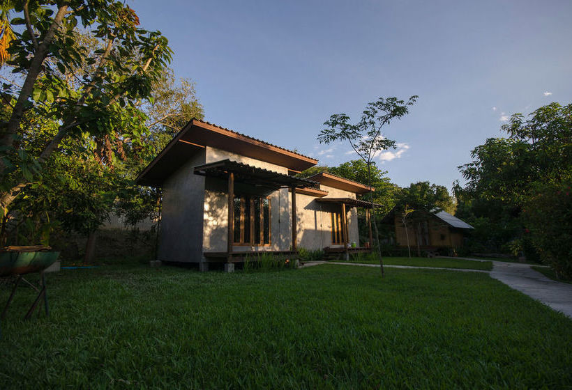 Majatalo Prilpai Guesthouse