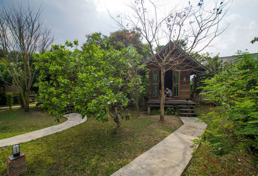 Majatalo Prilpai Guesthouse