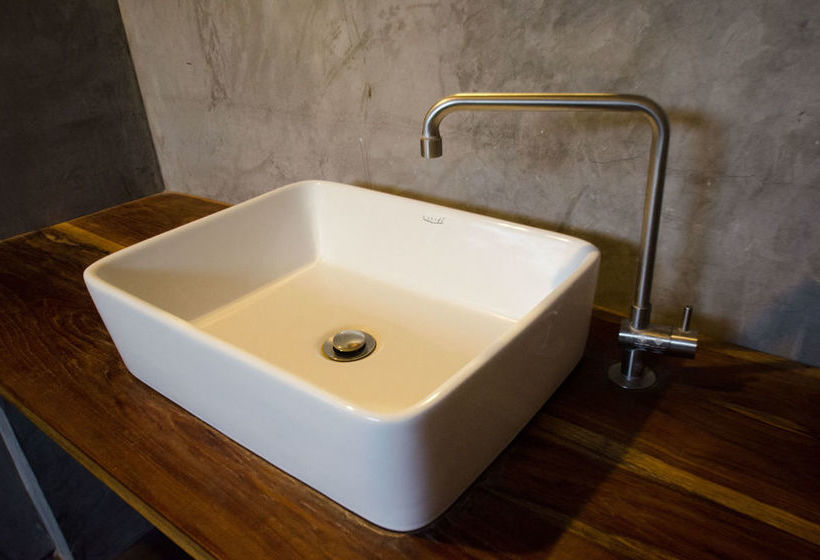 Majatalo Prilpai Guesthouse