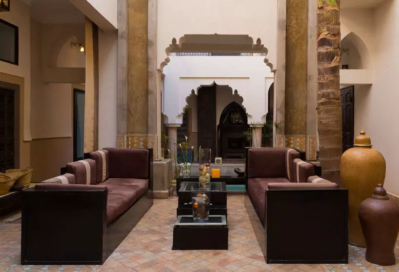 Riad 5 Sens
