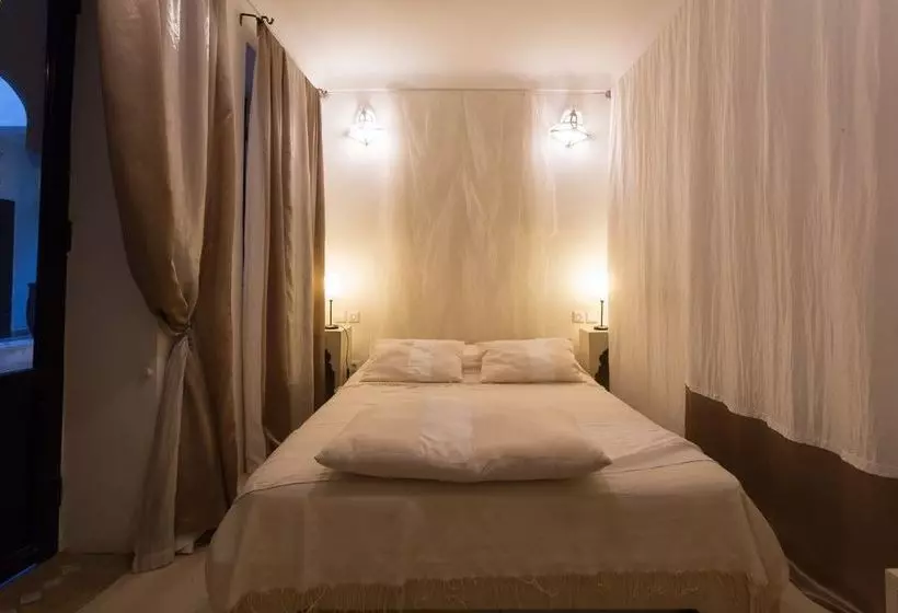 Riad 5 Sens