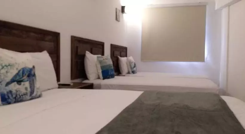 هتل Hostal Marina Samana