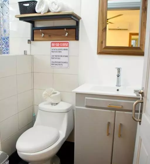 هتل Hostal Marina Samana