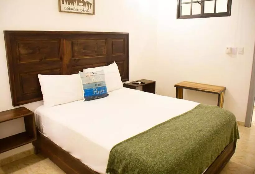 هتل Hostal Marina Samana