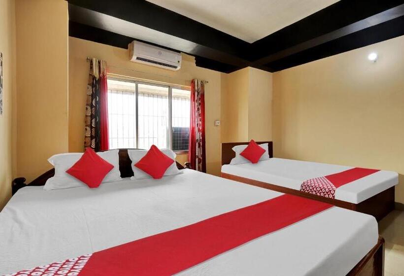 Hotelli Oyo Flagship 81185 Welcome Adress Homestay