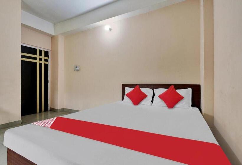 Hotelli Oyo Flagship 81185 Welcome Adress Homestay