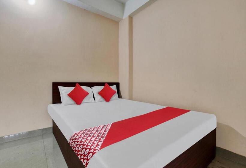 Hotelli Oyo Flagship 81185 Welcome Adress Homestay