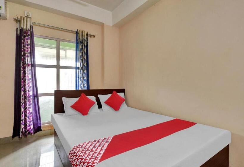 Hotelli Oyo Flagship 81185 Welcome Adress Homestay