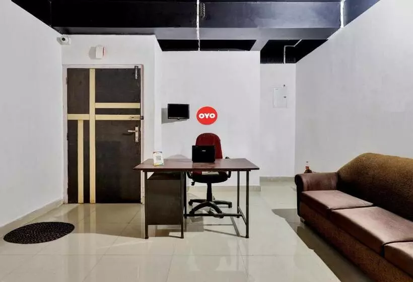 ホテル Oyo Flagship 81185 Welcome Adress Homestay