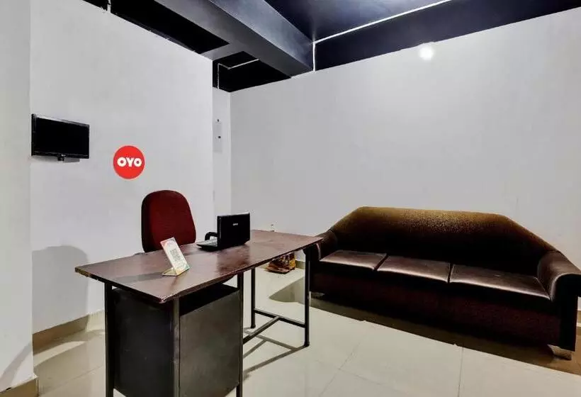 ホテル Oyo Flagship 81185 Welcome Adress Homestay