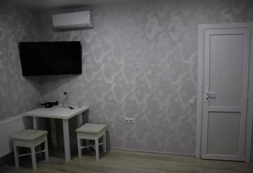 Hostel Vinograd