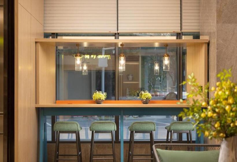 Hotell Home2 Suites By Hilton Wuhan Hankou Railway Station