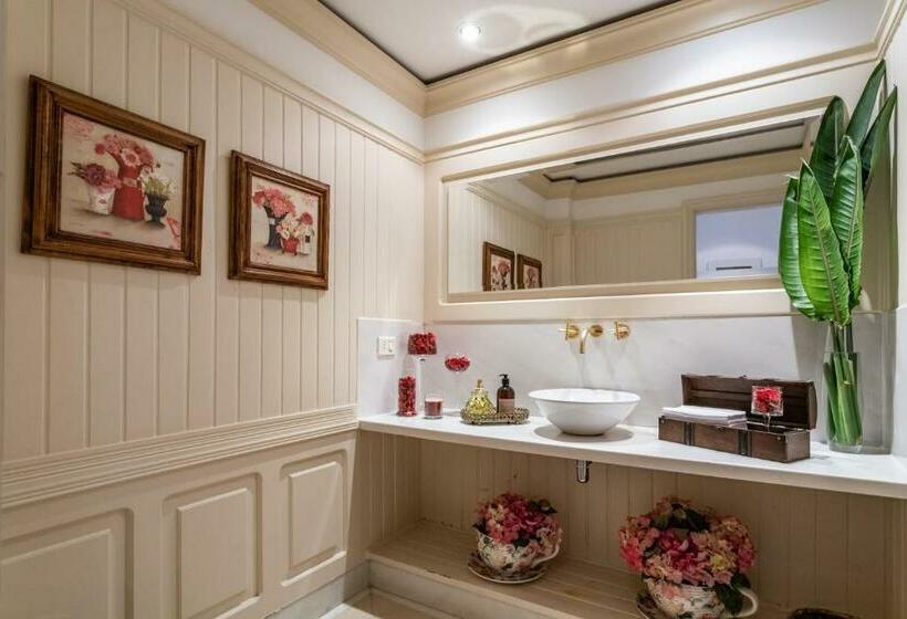 Natu Hotel Boutique & Spa