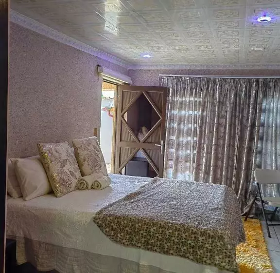 Regyana Bed And Breakfast