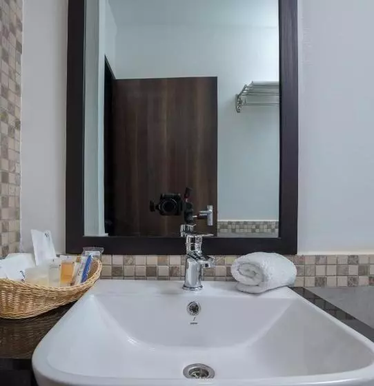 Source Of The Nile Hotel   Namanve Branch