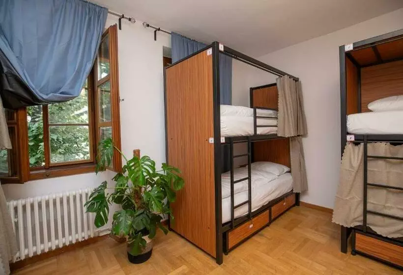 Women S Only Hostel   Female Only