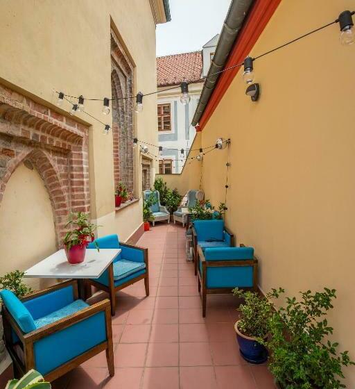 Women S Only Hostel Female Only