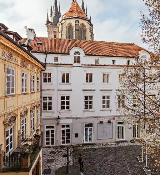 Women S Only Hostel   Female Only