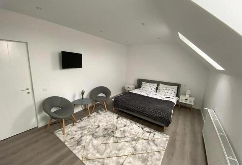 호텔 Agropensiunea La Bunici