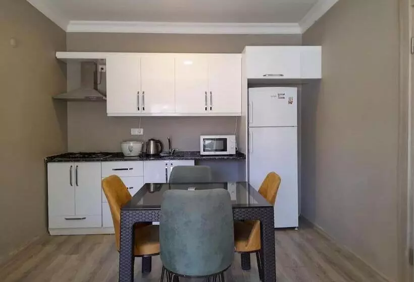 ホテル Near Oludeniz Beach Cozy Room With Kitchen