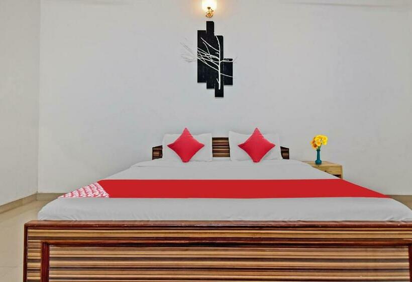 فندق Oyo Flagship 87606 Divine